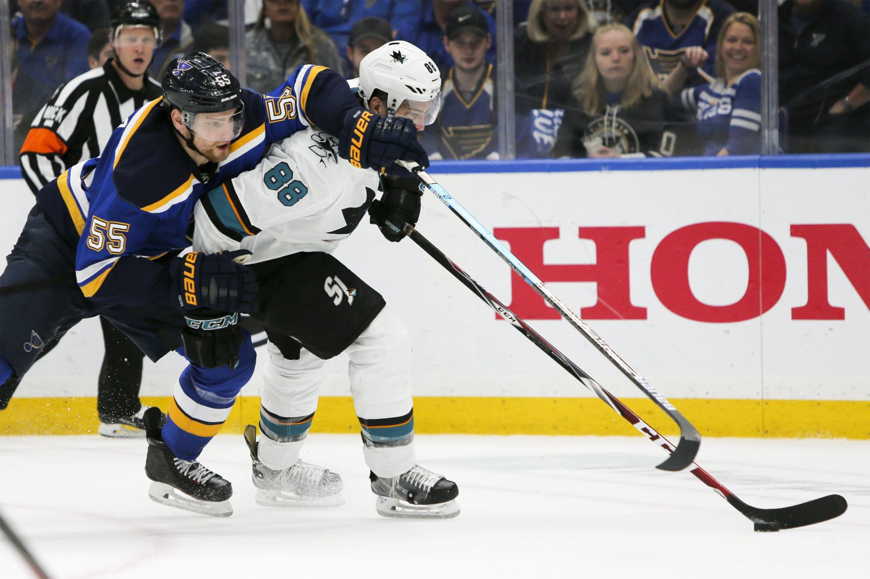 Blues look to redeem in Game 4